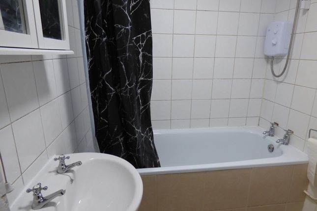 crecent rise, LUTON photo 4
