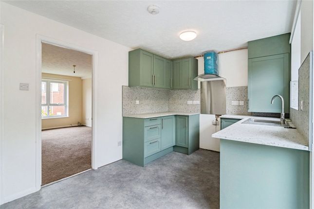 28, Trentham Close, Devon photo 4