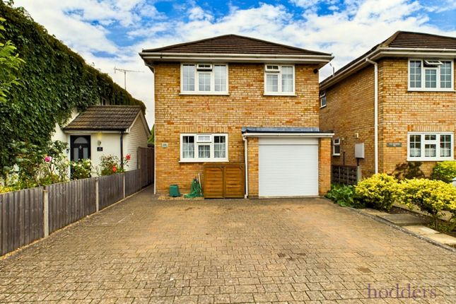 Thumbnail Detached house to rent in Grove Road, Chertsey, Surrey