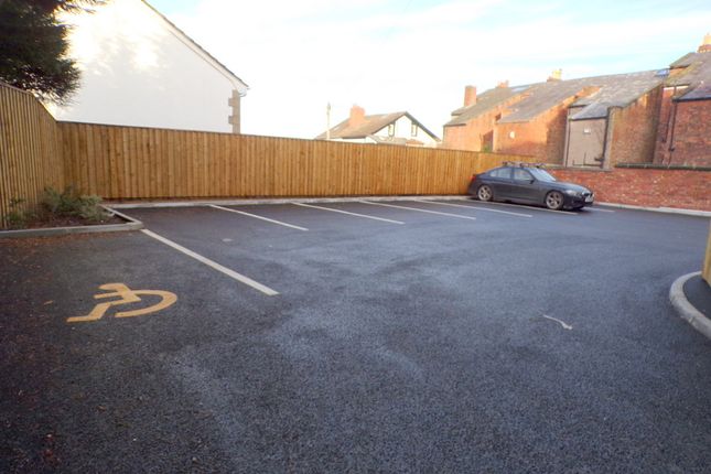 Apt 1, Prenton photo 3