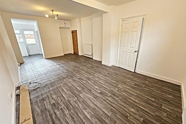 28, Thurston Road, Pontypridd photo 4