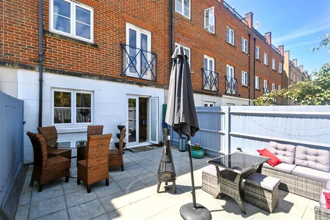 55, Barbuda Quay, Eastbourne photo 4