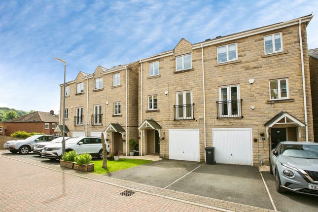 5, Heatherdale Close, HALIFAX photo 4