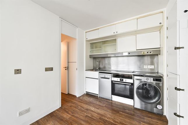 72, John Trundle Court, London photo 4