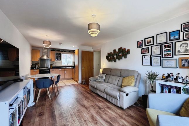 7, Dickens Close, STRATFORD-UPON-AVON photo 3