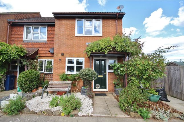 End terrace house to rent in Elizabeth Court, Farncombe