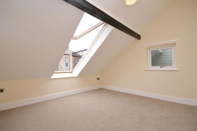 Apartment 7, 2 Queens Road, Richmond photo 4