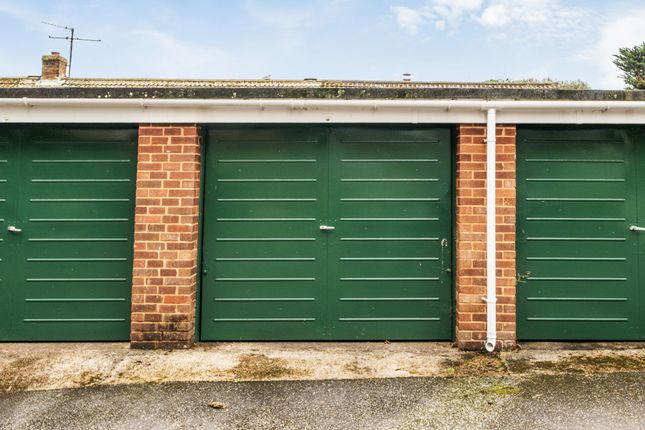Flat 6, Stoneborough Court,, East Budleigh Road, Devon photo 4