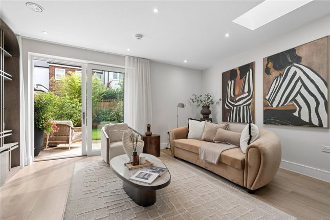 4, Bakers Mews, Twickenham photo 4