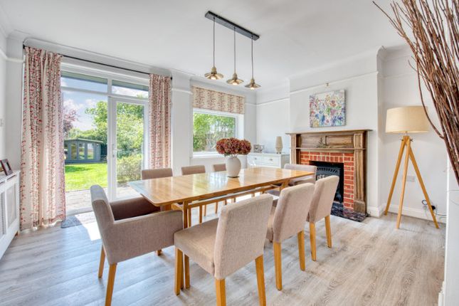 17, Victoria Road, Chingford photo 4