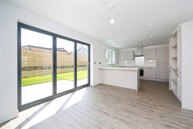 Plot 4,, 4, Cae Bodlondeb, Pwllheli photo 4