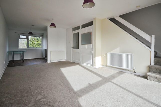 32A, Whitley Wood Road, Reading photo 4