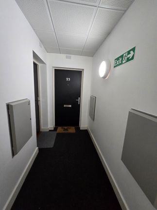 Pontes Avenue, Hounslow photo 3