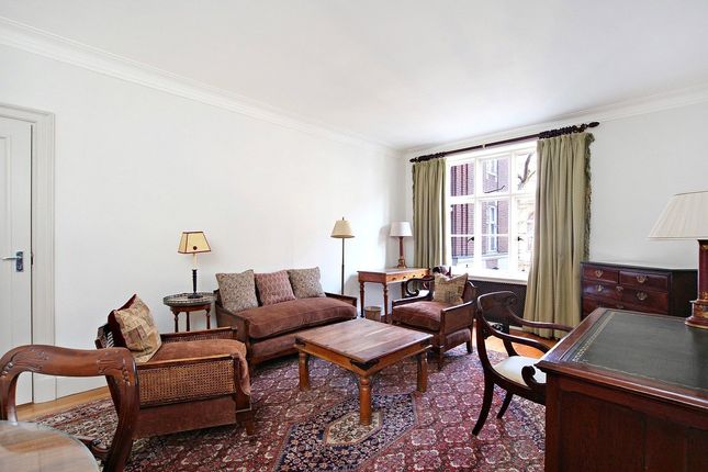1 bed flat for sale in Chesterfield House, Chesterfield Gardens, Mayfair, London W1J