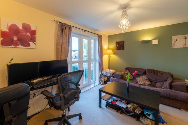Snowfleck House - 1 Bedroom, 19 Periwood Crescent, London photo 3