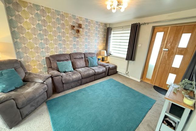7, Campian Close, Dunstable photo 3