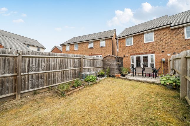 10, Robert Hulbert Lane, Gloucestershire photo 4