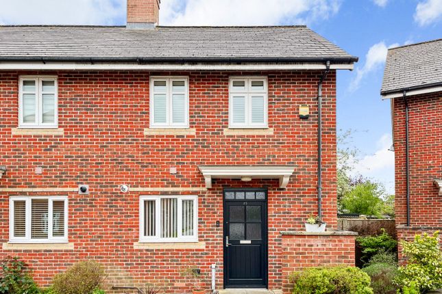 Thumbnail Semi-detached house to rent in Gabriels Square, Reading
