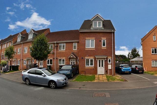 End terrace house to rent in Carroll Crescent, Stoke Heath, Coventry