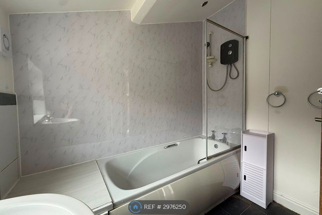 Longford St, Warrington photo 5