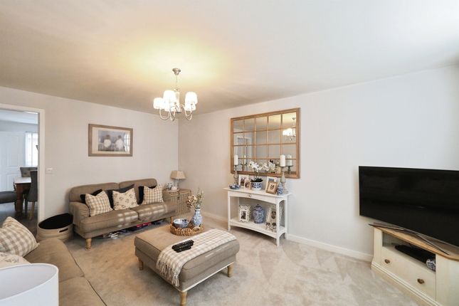 40, Carr Brook Way, Derby photo 3