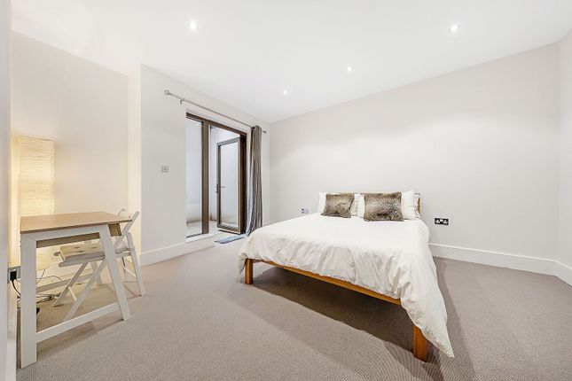 Pirbright Road, Southfields photo 4
