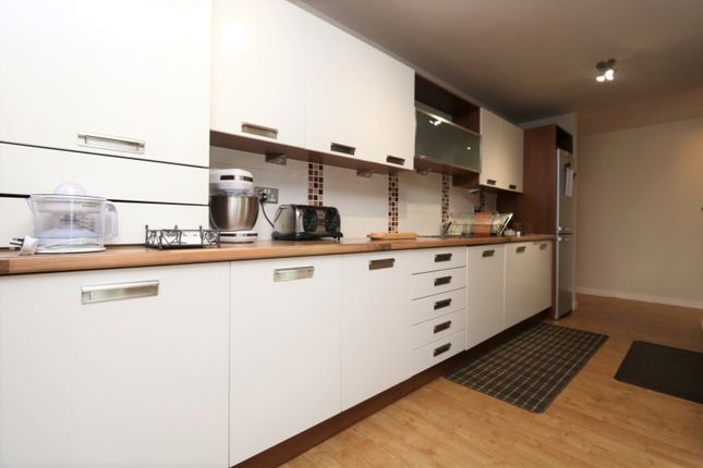 Flat 3-5, 302, Meadowside Quay Walk, Glasgow photo 3
