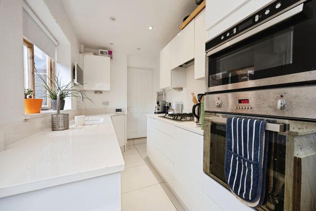 32, Palmerston Street, Bedford photo 2