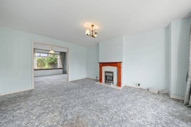 13, Birch Avenue, Stirling photo 2
