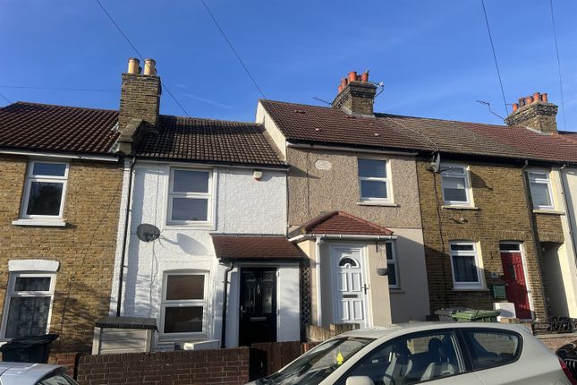 Terraced house to rent in St. Martins Road, Dartford