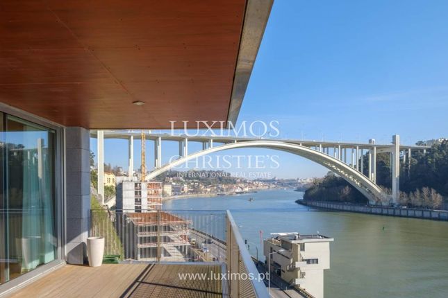 Apartment for sale in Lordelo Do Ouro, Porto, Portugal