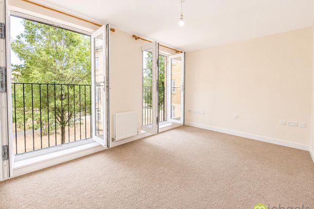 8, Bennett Green, Colchester photo 3