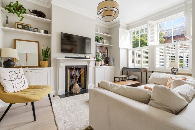 27a, Hambalt Road, London photo 2