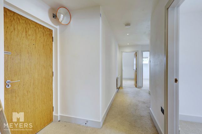 Flat Flat 6, 23a, Belle Vue Road, Bournemouth photo 4
