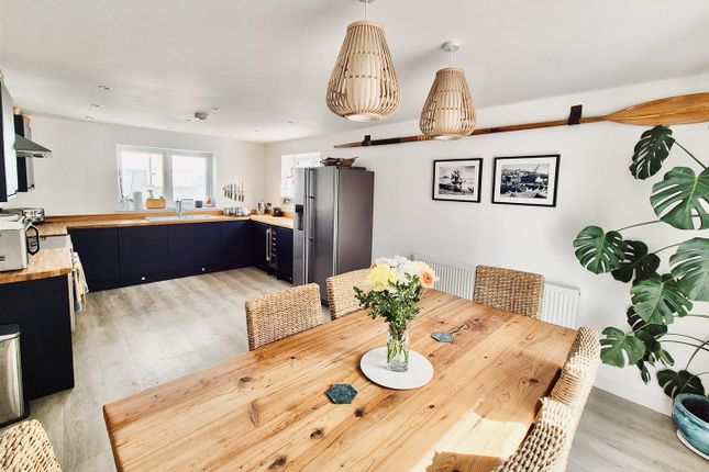 Hendra House, Torleven Road, Porthleven photo 4