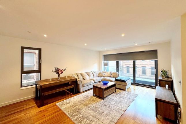 Thumbnail Flat to rent in Bath Street, Glasgow