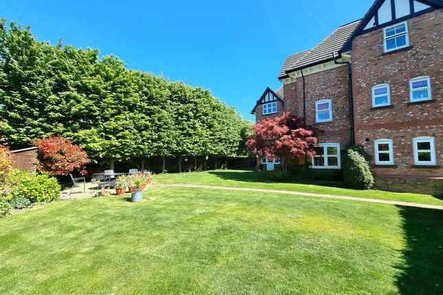 Apt 16, 15 Harboro Road, Sale photo 4