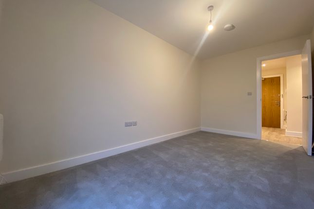 Flat to rent in Station Road, Corby