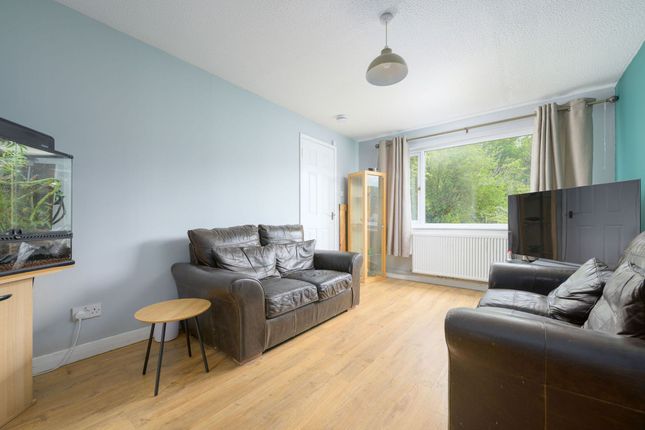 23 Moray Court, Dunfermline photo 4