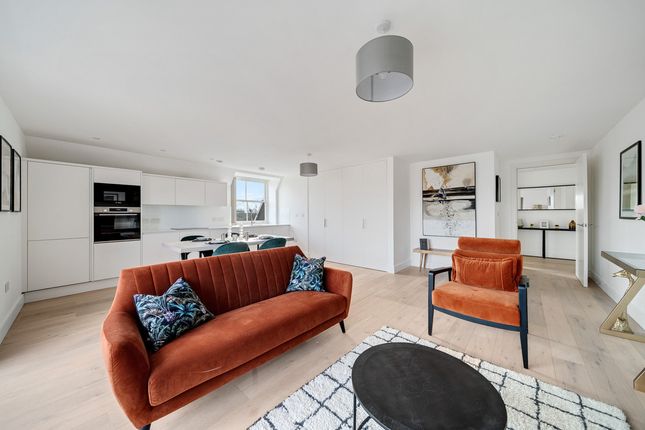 Unit 23 Whetstone Square, Whetstone, N20 photo 4