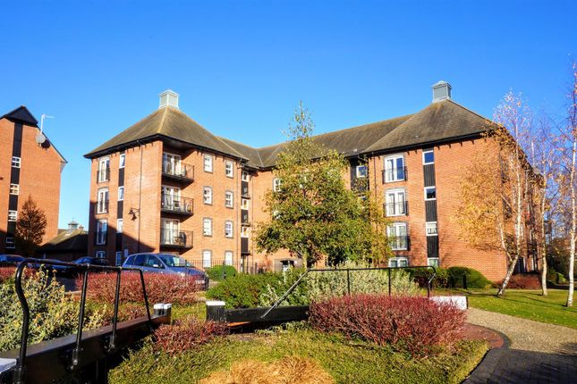 Thumbnail Flat for sale in East Dock, The Wharf, Linslade