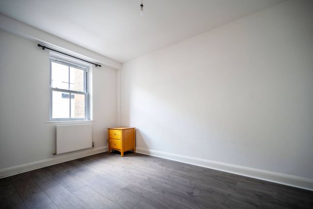 Flat to rent in College Road GU1, Guildford,