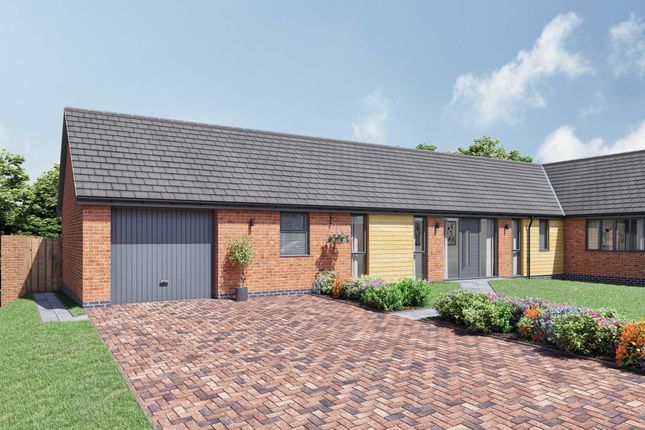 Thumbnail Bungalow for sale in Hopfield Court, Hereford