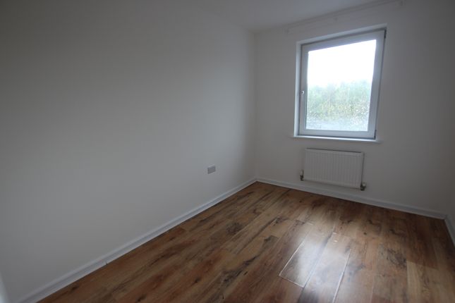 Flat to rent in Lower Hall Street, St Helens