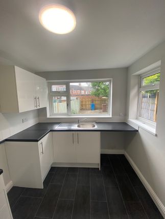 140, Wold Road, Kingston upon Hull photo 4