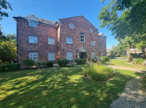 Thumbnail Property to rent in Eastham Rake, Wirral