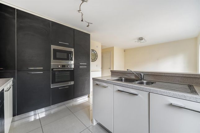 15, Keele Avenue, Maidstone photo 3