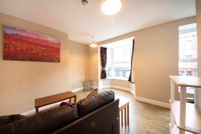 Flat to rent in North Parade, Aberystwyth