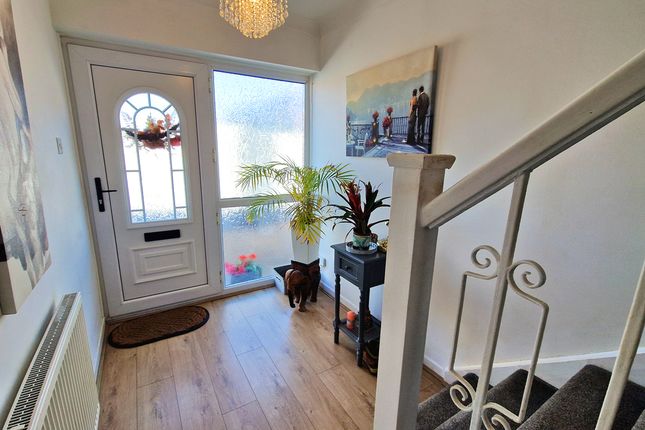 32, CARLTON PLACE, PORTHCAWL photo 3