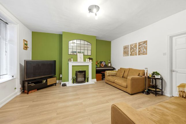 117 Rochdale Road, Bacup photo 3